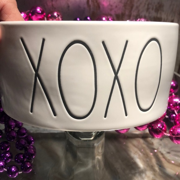 RAE DUNN dog bowl XOXO ❤️❤️super cute❤️❤️ - Picture 2 of 4